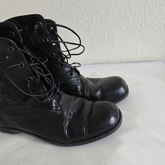 CYDWOQ Iota Black Crackled Leather Lace Up Boots Size 38 or US 8 - Picture 2 of 16